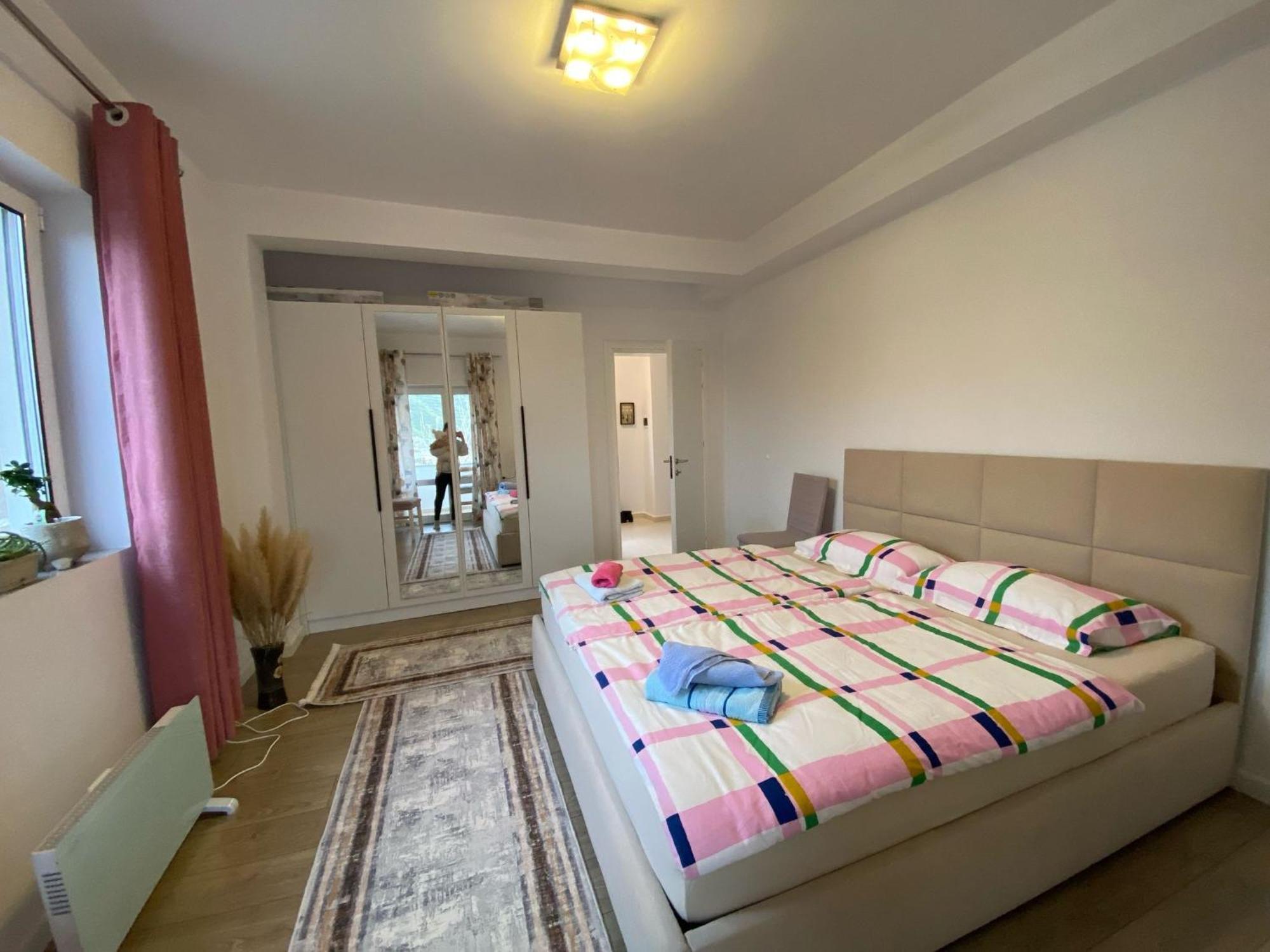 Bright & Cozy Room With Balcony Corovode Exterior foto
